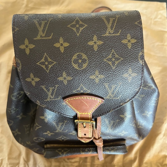 Authentic LOUIS VUITTON Monogram Montsouris MM Bacpack - Picture 3 of 12